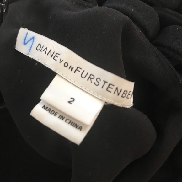 SOLD black crepe dress ornate collar by Diane Von Furstenburg sz XS 2 - Picture 3 of 14
